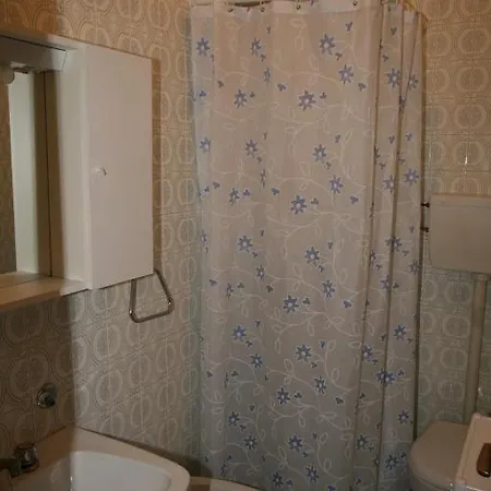 Apartment Roulette